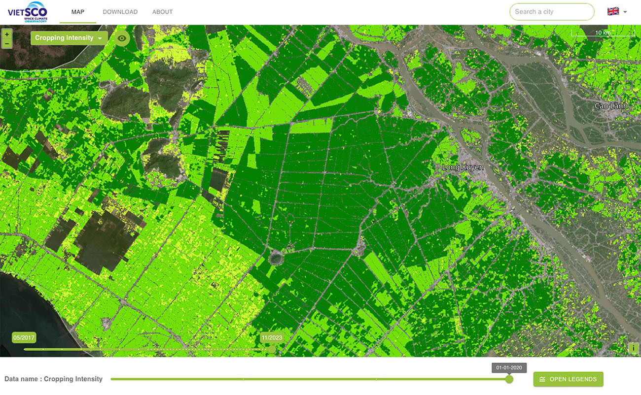 Crop growth map on the VietSCO open-access platform.